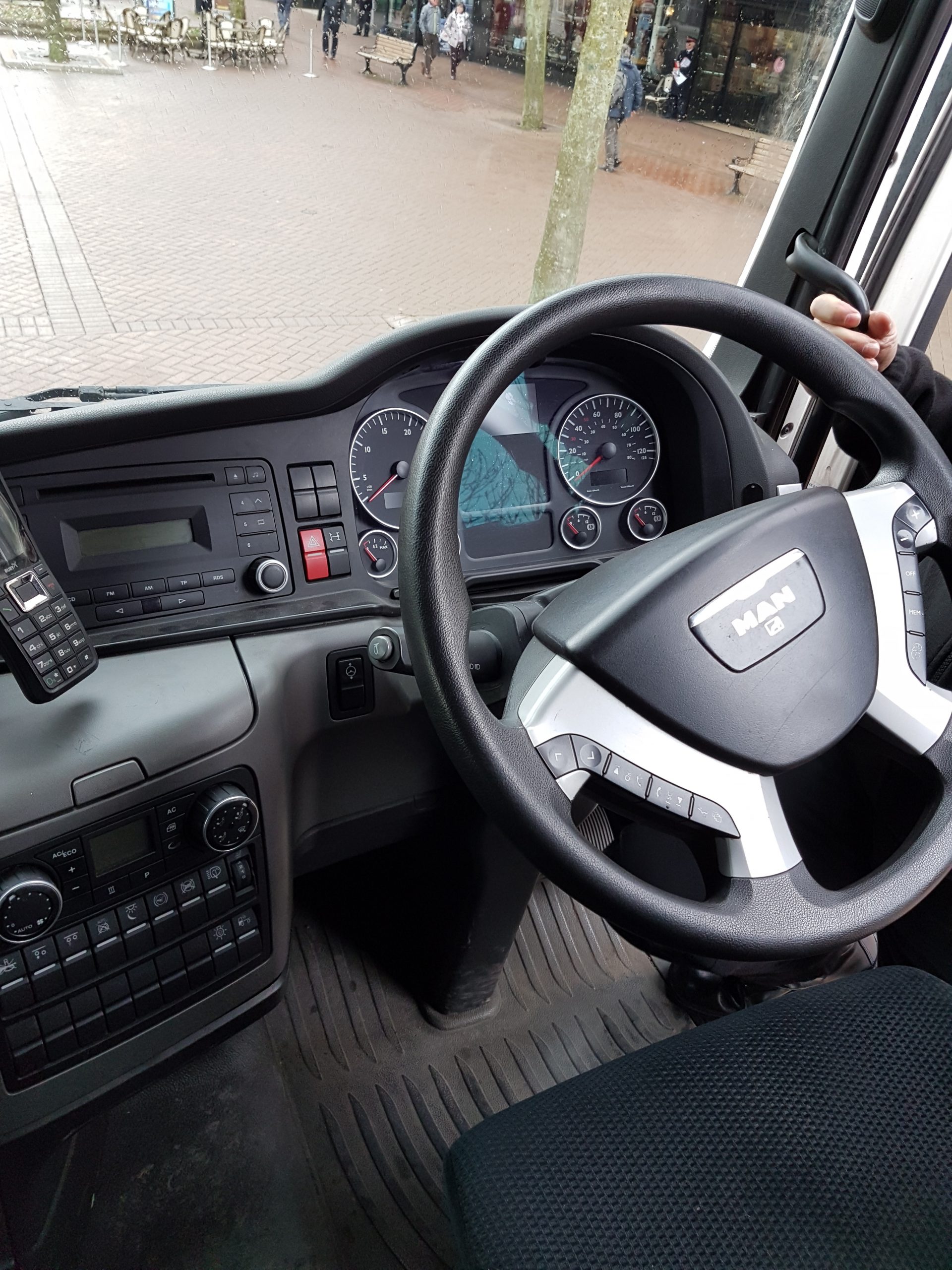 Lorry steering wheel